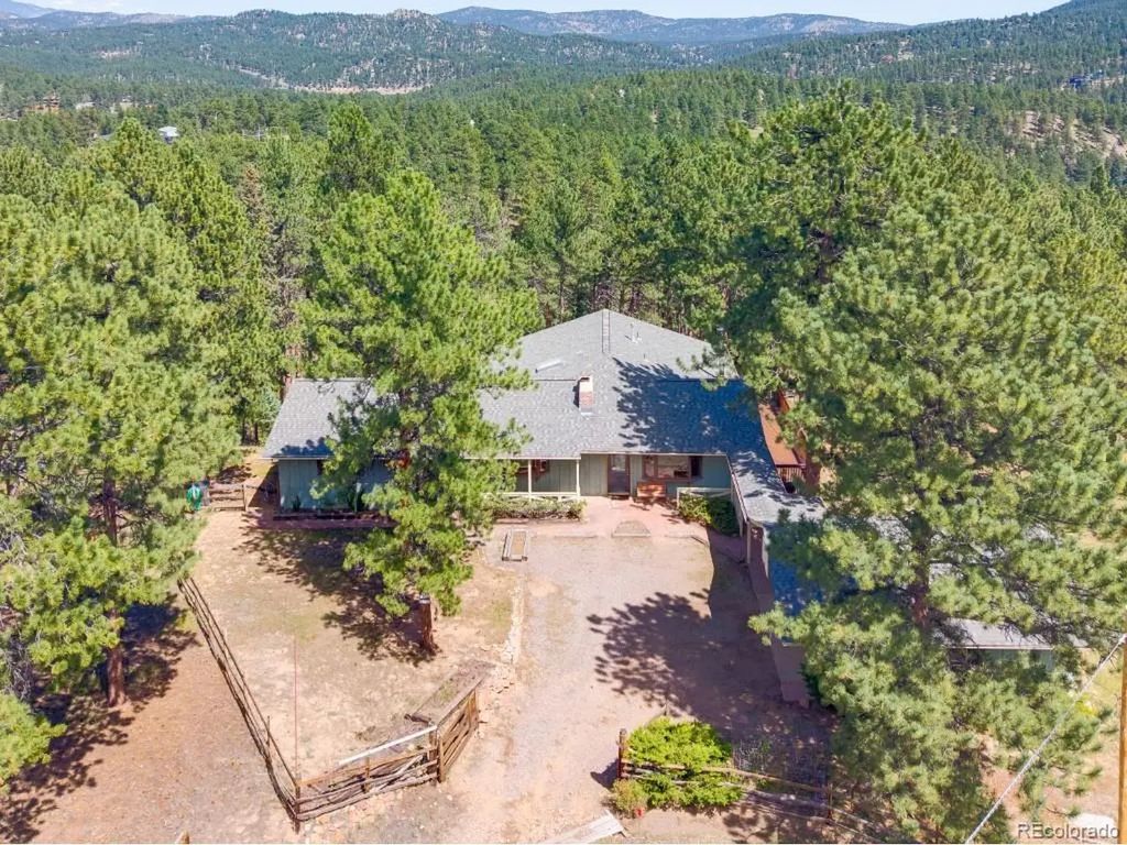 29203 Lee Rd, Evergreen