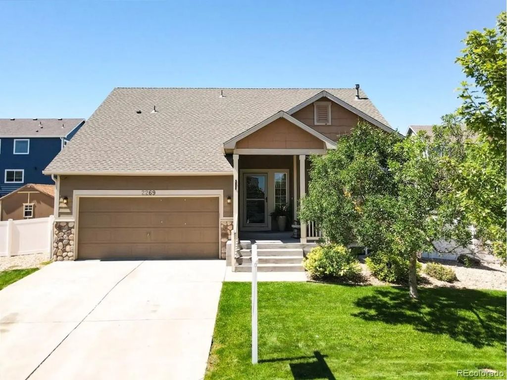 2269 Talon Pkwy, Greeley