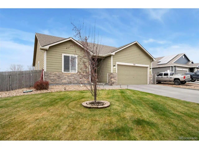 518 E 29th St Rd, Greeley
