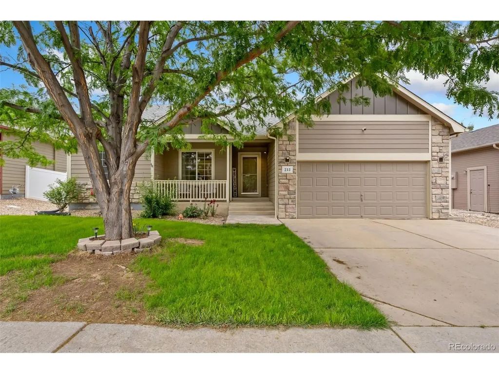 213 Sand Grouse Dr, Loveland