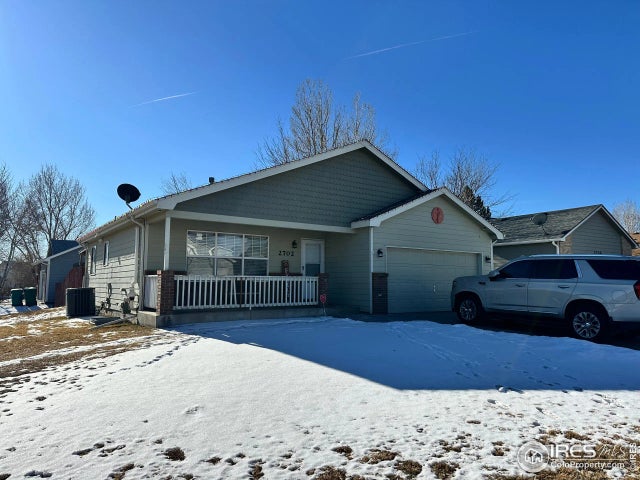 2702 Montego Bay, Evans