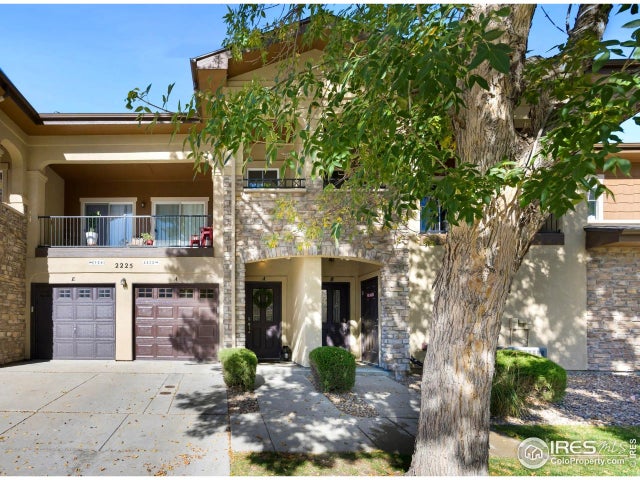 2225 Calais Dr, Longmont
