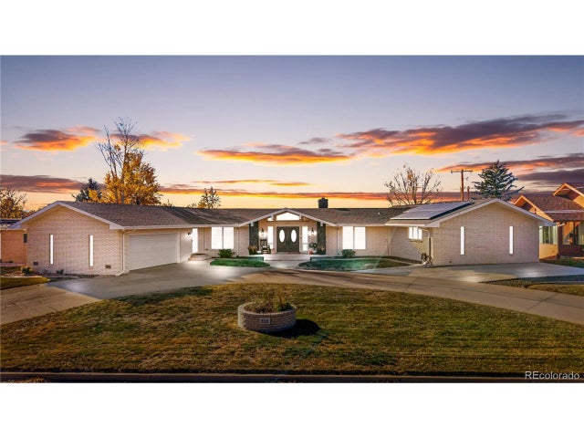 2121 Clubhouse Dr, Greeley