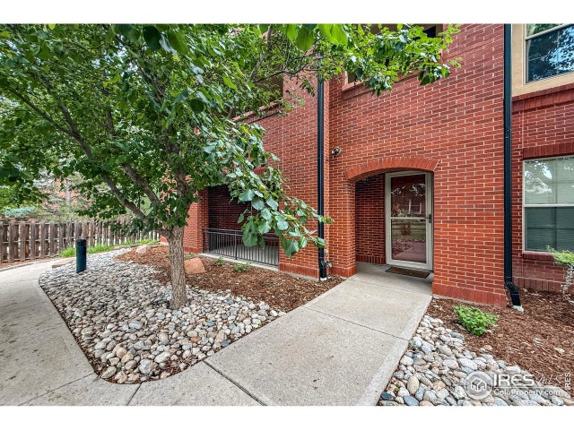 1379 Charles Dr 3, Longmont