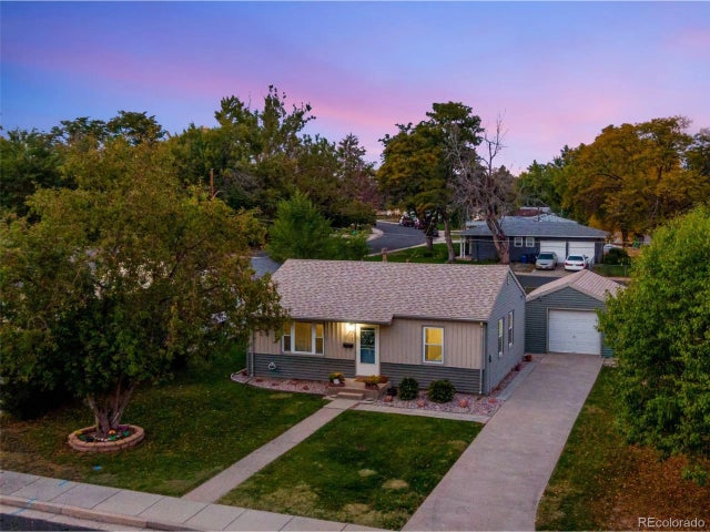 2437 Mountain View Dr, Loveland