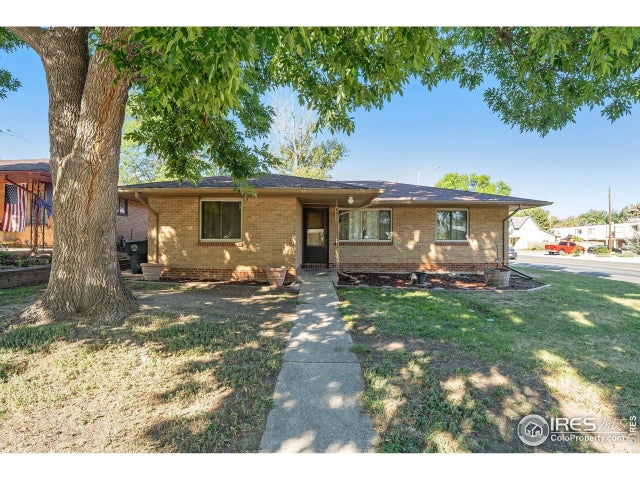 895 Faith Ct, Longmont