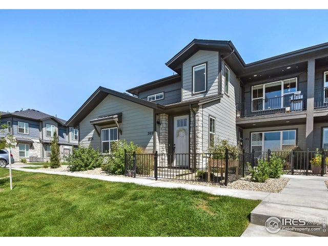 6826 School House Dr 203, Timnath