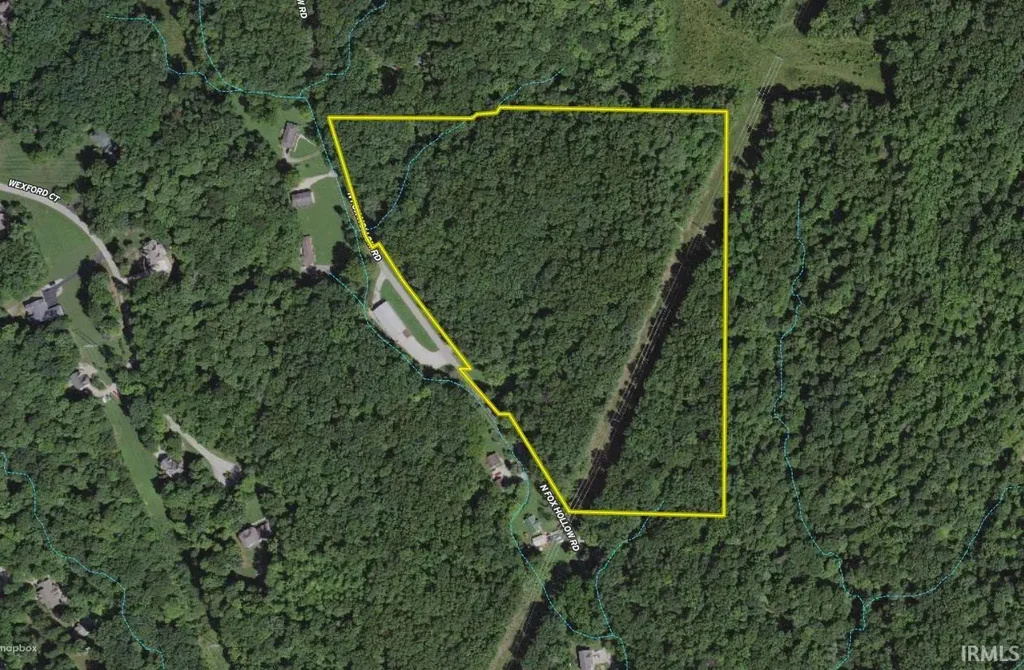 7867 N Fox Hollow Road, Bloomington