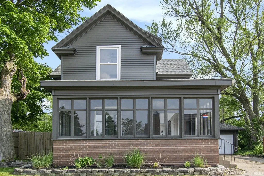 629 E 3rd Street, Mishawaka