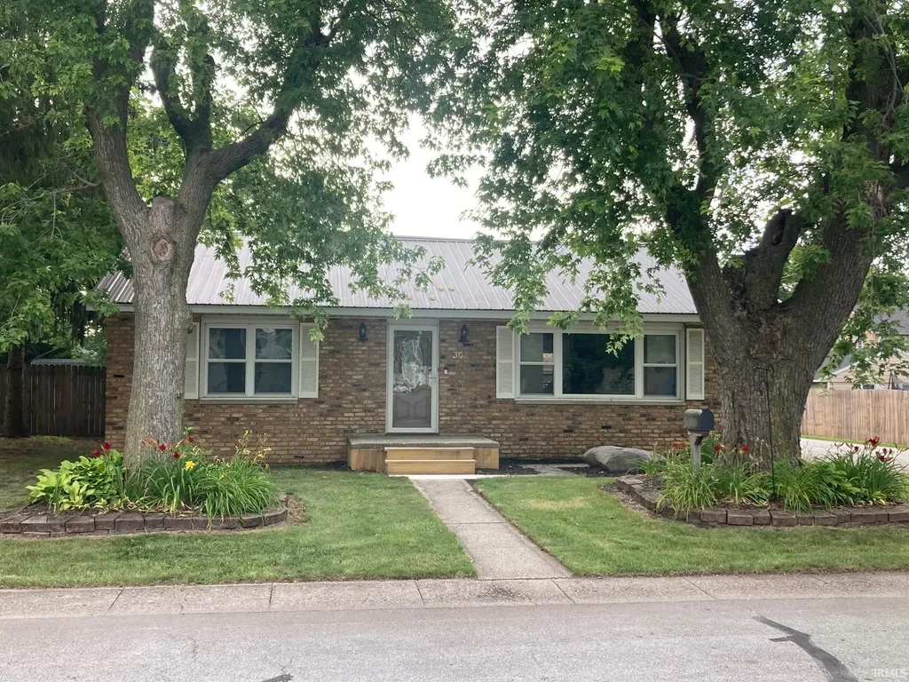 305 N Lincoln Avenue, Fowler