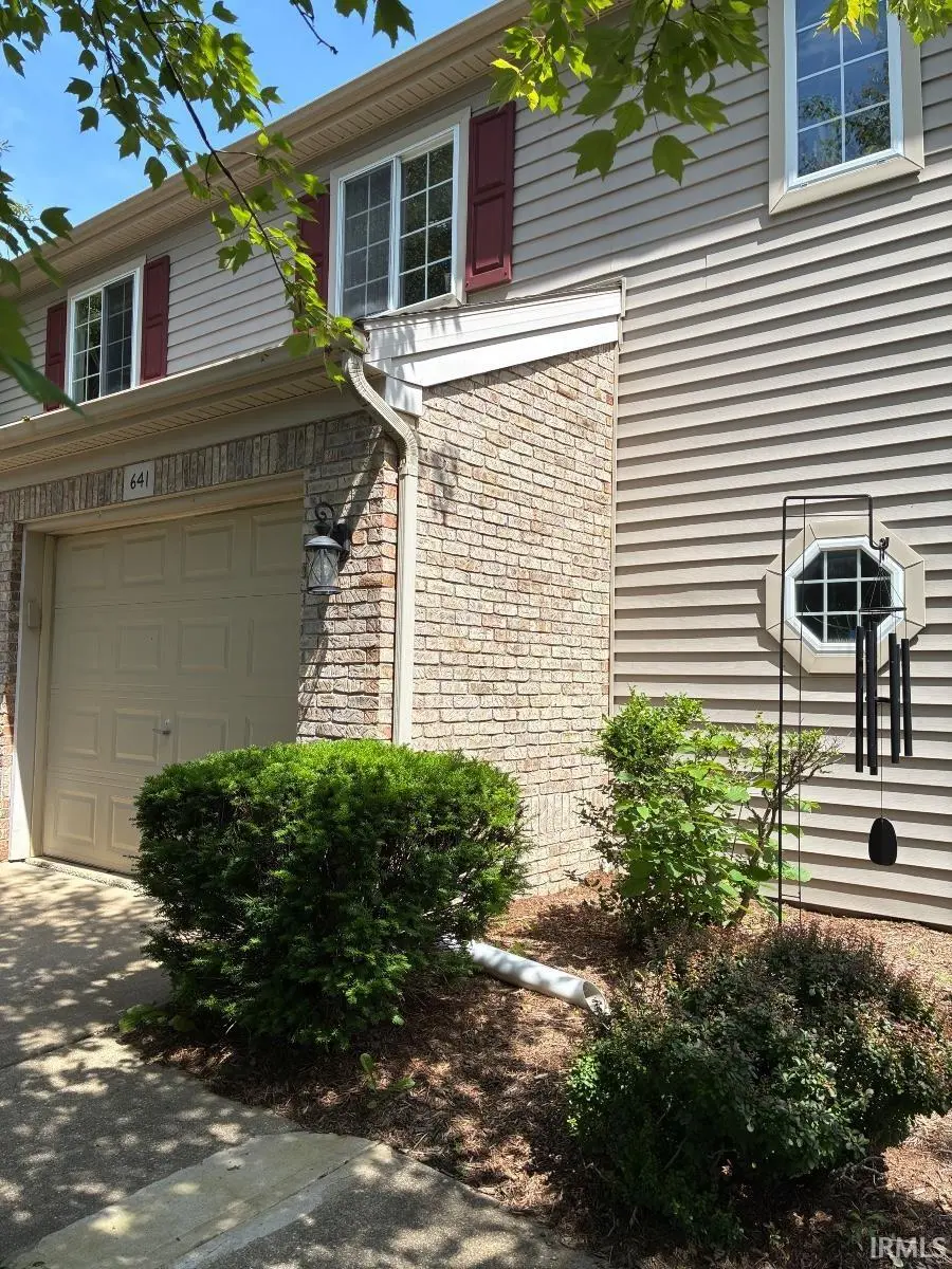 641 W Bayberry Court, Bloomington