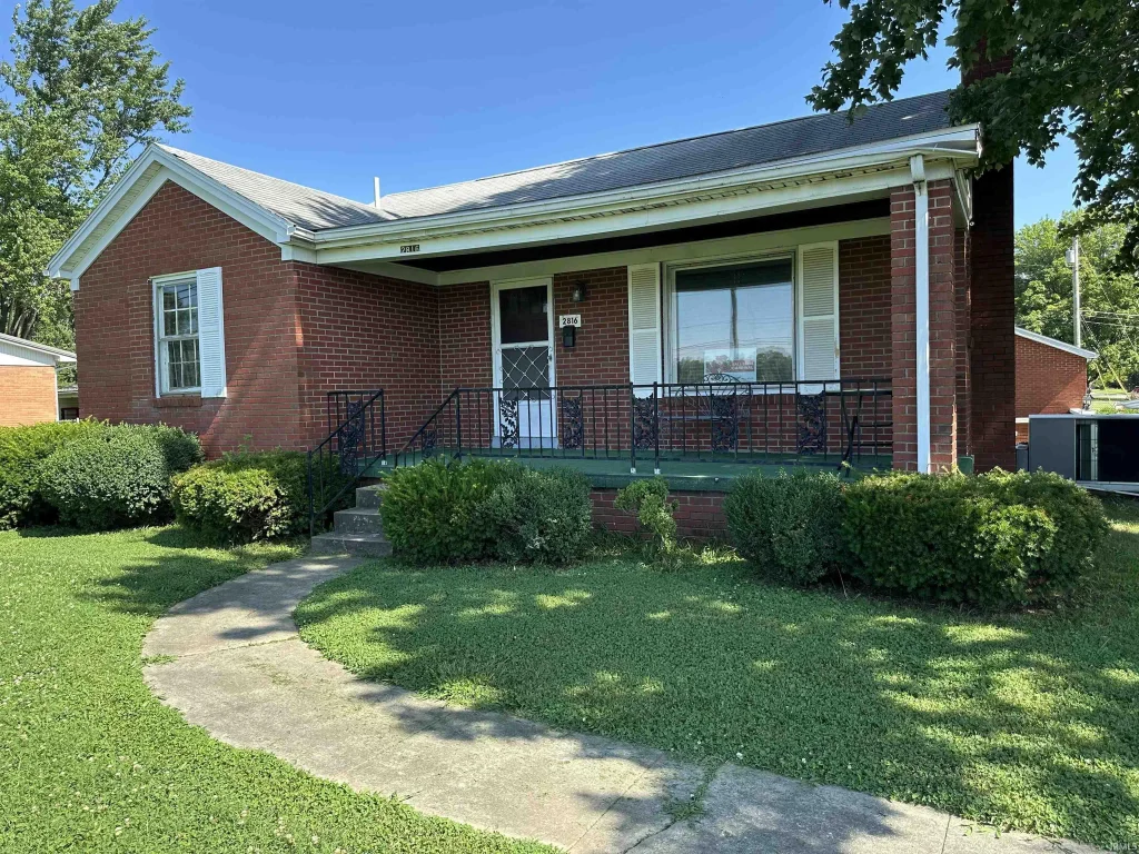 2816 E Morgan Avenue, Evansville