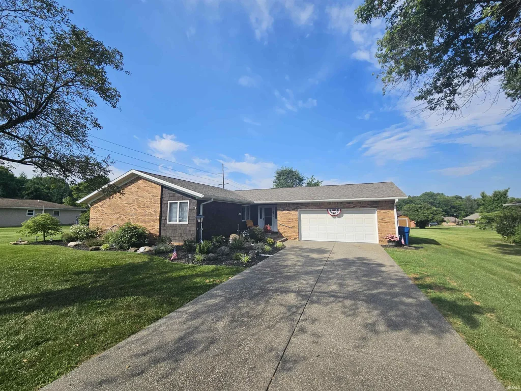 3441 E Warren Circle, Vincennes