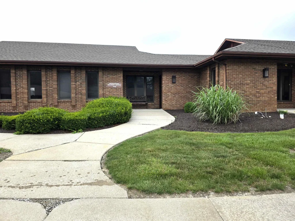 7319 W Jefferson Boulevard, Fort Wayne