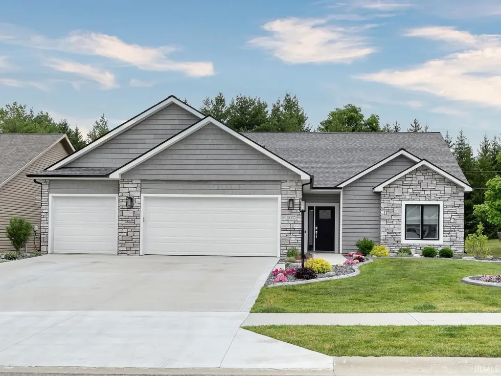 15332 Annabelle Place, Leo