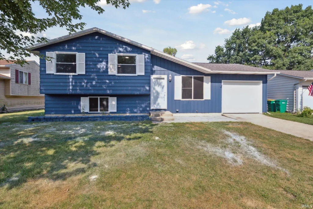 1529 Hampton Court, Mishawaka