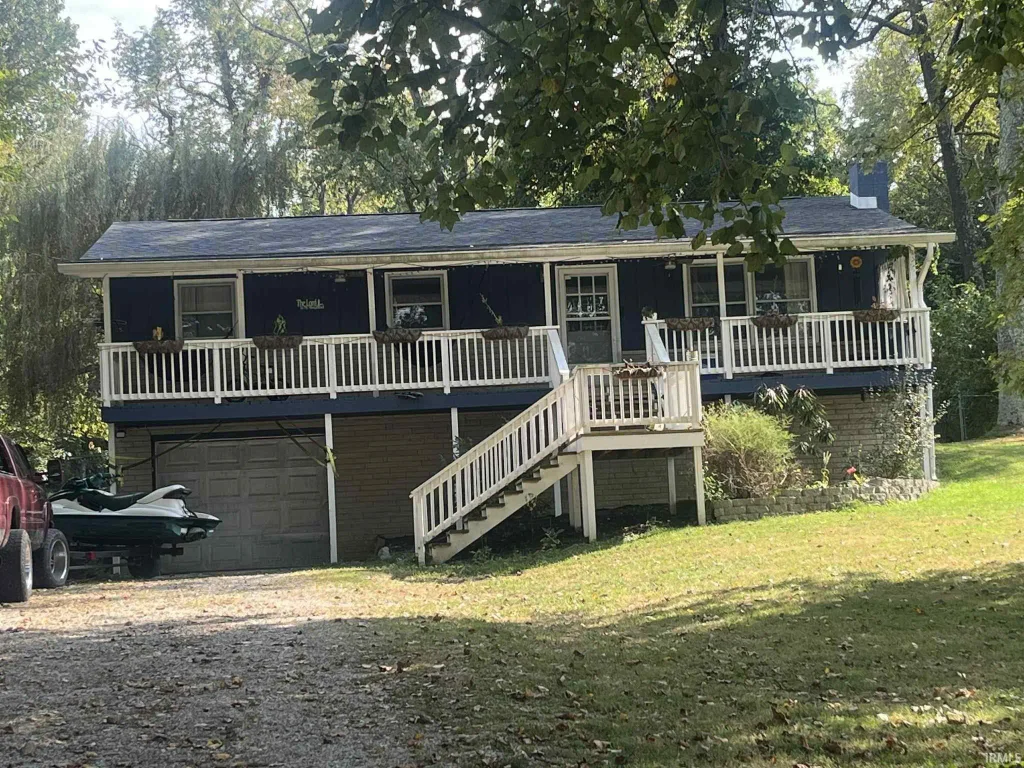 8106 Us 50 W, Mitchell