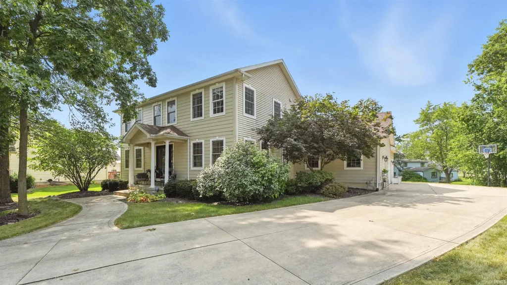 6527 Sir Francis Cove, Fort Wayne