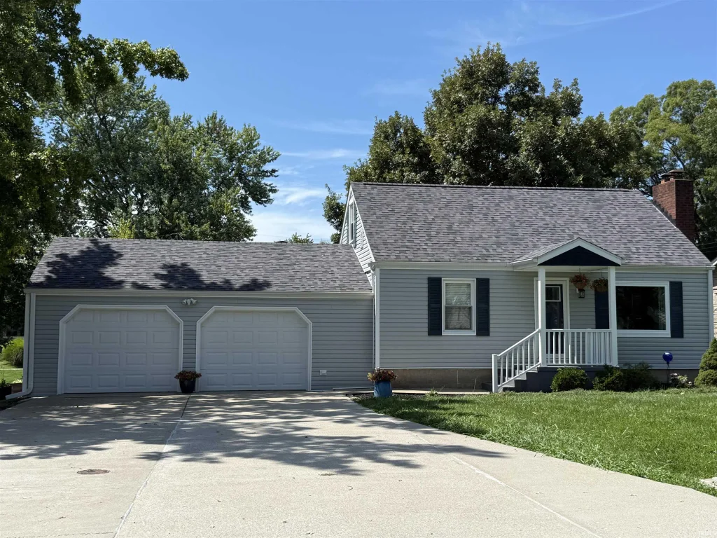 2711 Eastern Ave, Bedford