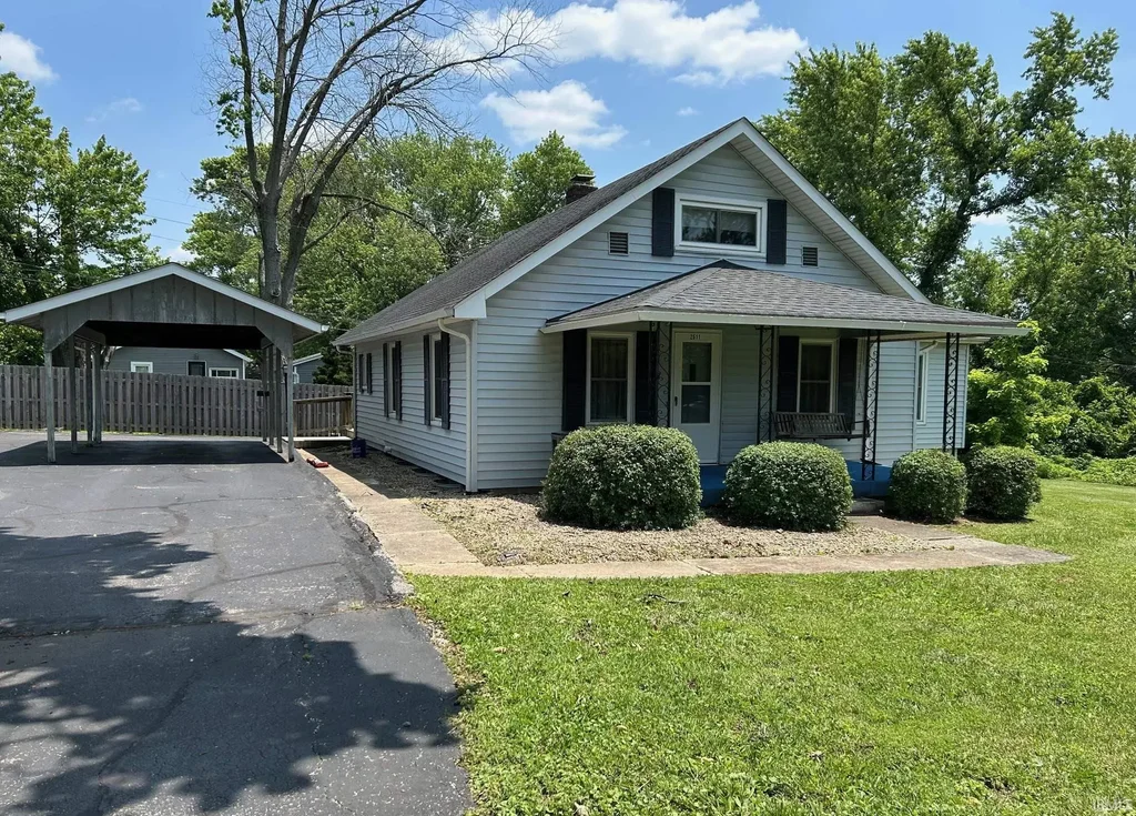 2511 S Rockport Road, Bloomington