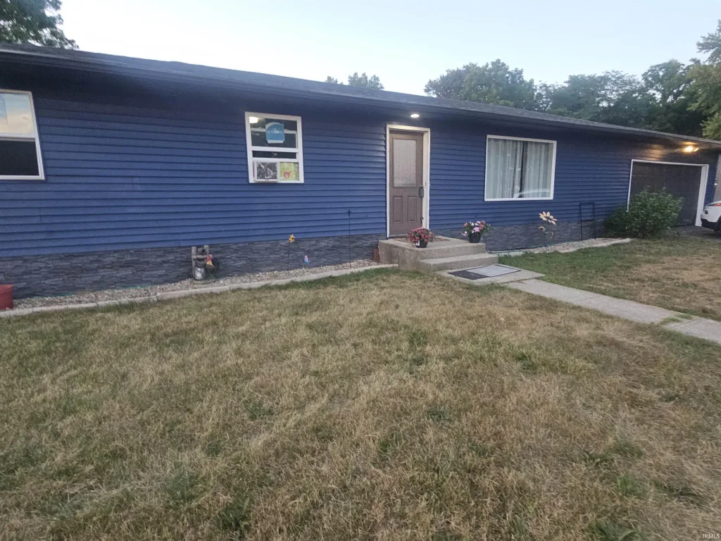 19617 County Road 2, Bristol