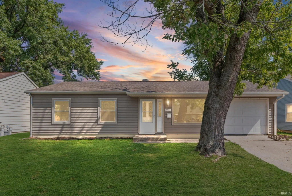 2321 Manitoba Drive, Lafayette