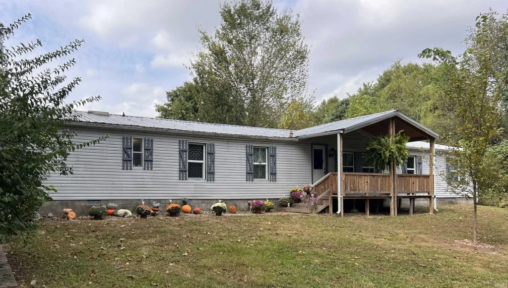 5255 N State Road 257, Otwell