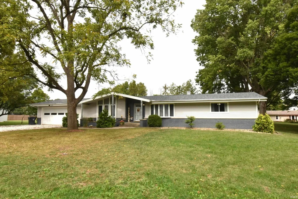 1009 E 4th Street, Fowler