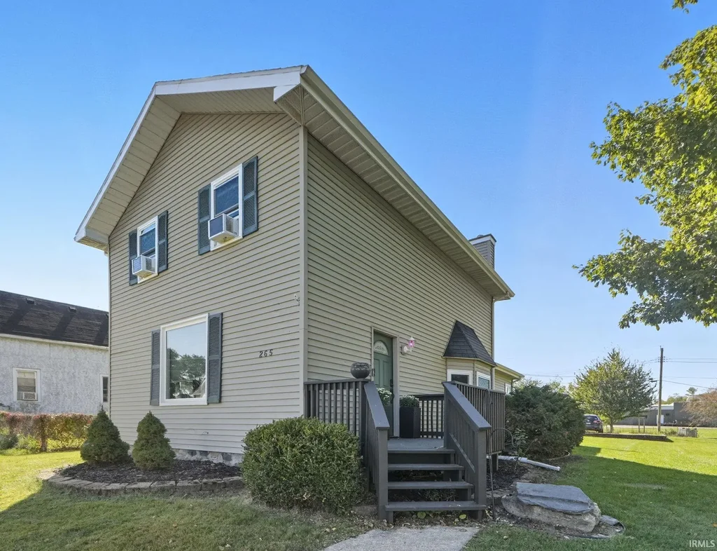 265 S Center Street, Waterloo