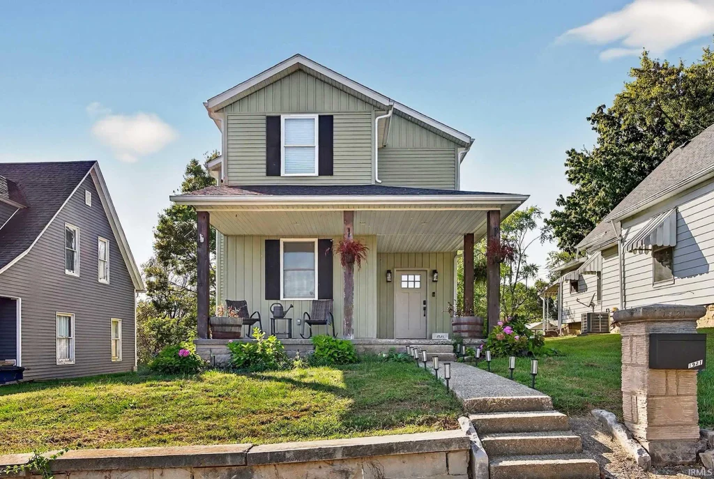 1921 H Street, Bedford