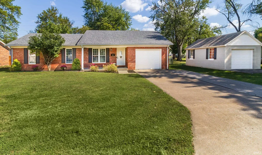 512 N Polk Street, Fort Branch