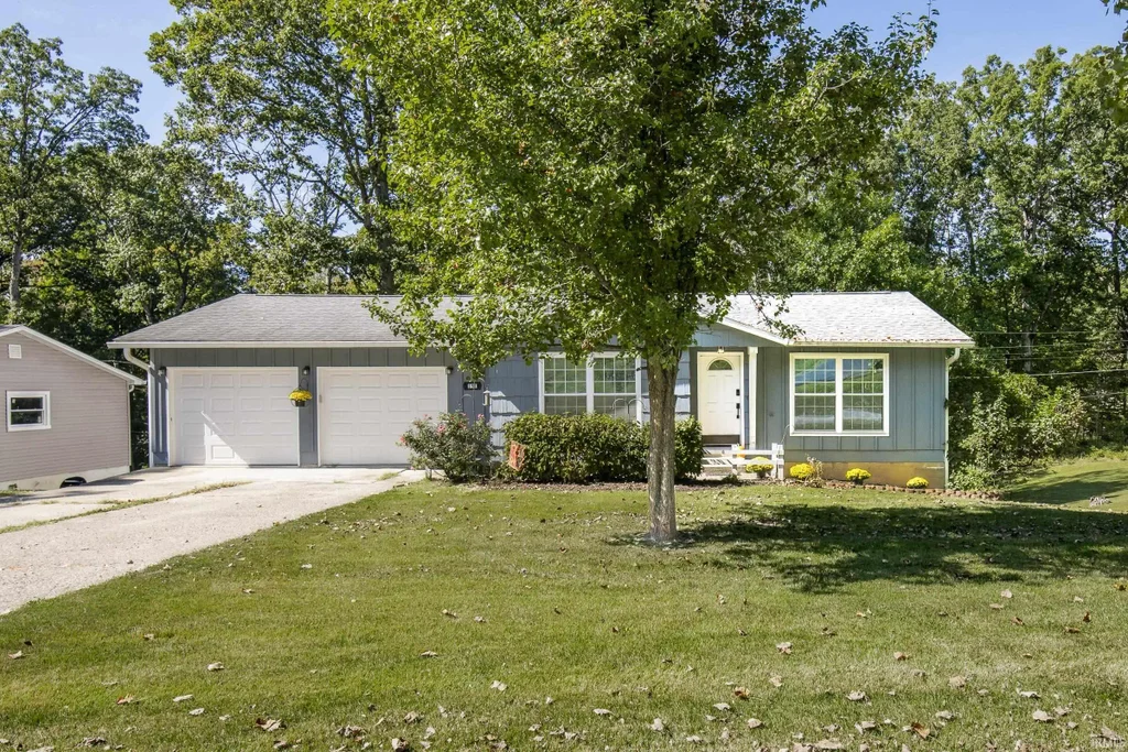 151 White Lane, Bedford