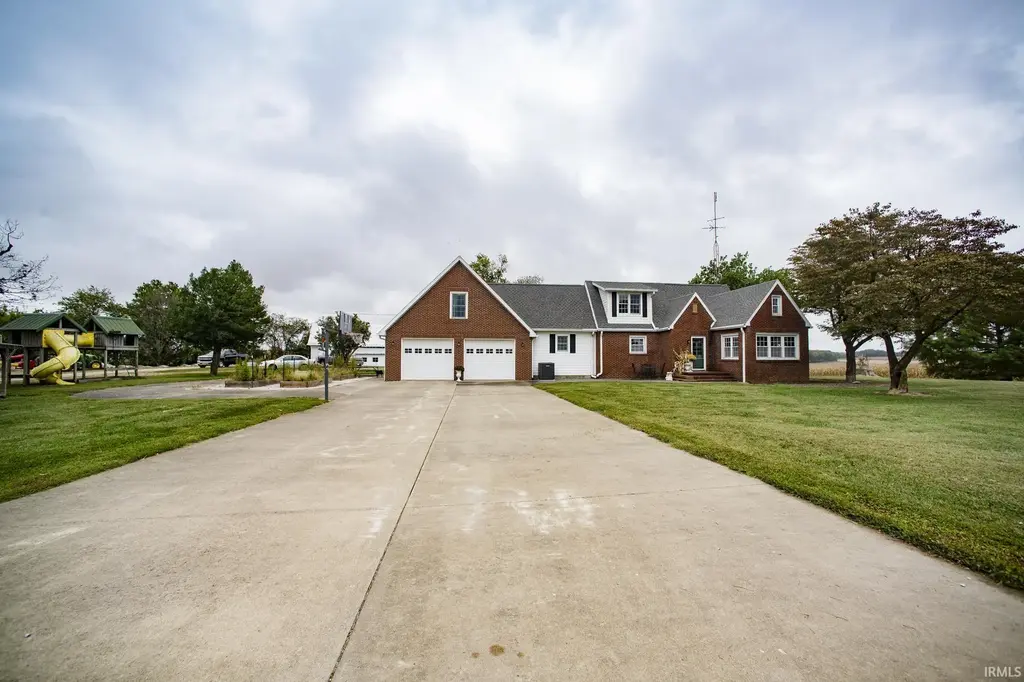 6548 S Hart Street Road, Monroe City