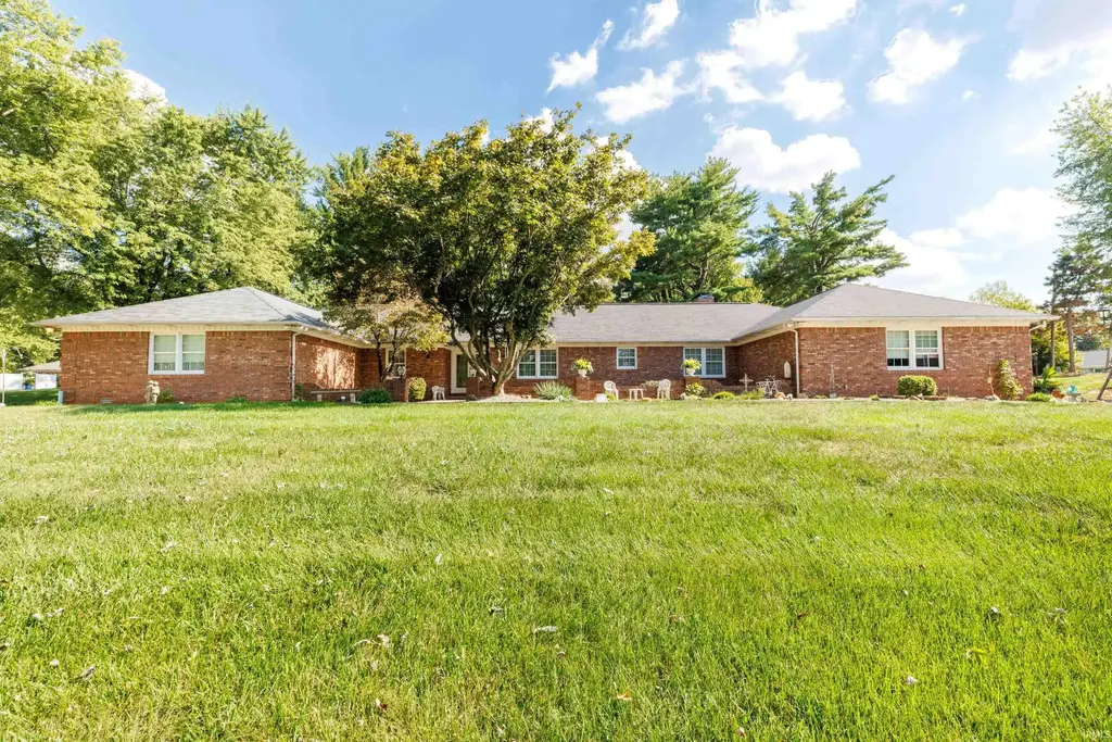 3165 Hazelwood Drive, Vincennes