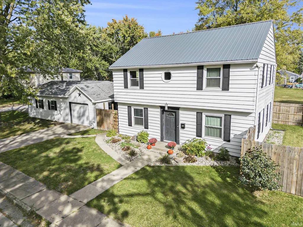 701 N Elm Street, Nappanee