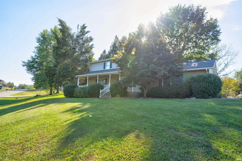 420 S Ornament East, Santa Claus