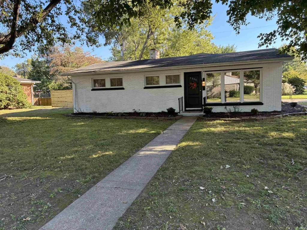 5809 Green Meadow Road, Evansville