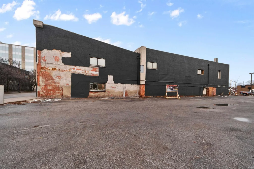 1415 S Calhoun Street, Fort Wayne