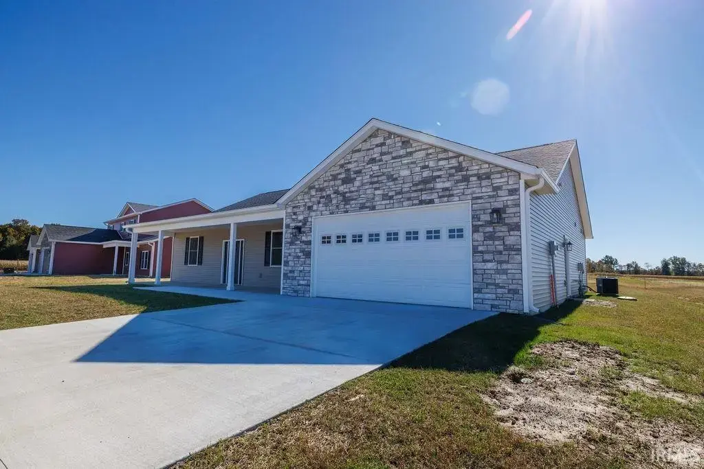 106 Pin Oak Road, Spencer