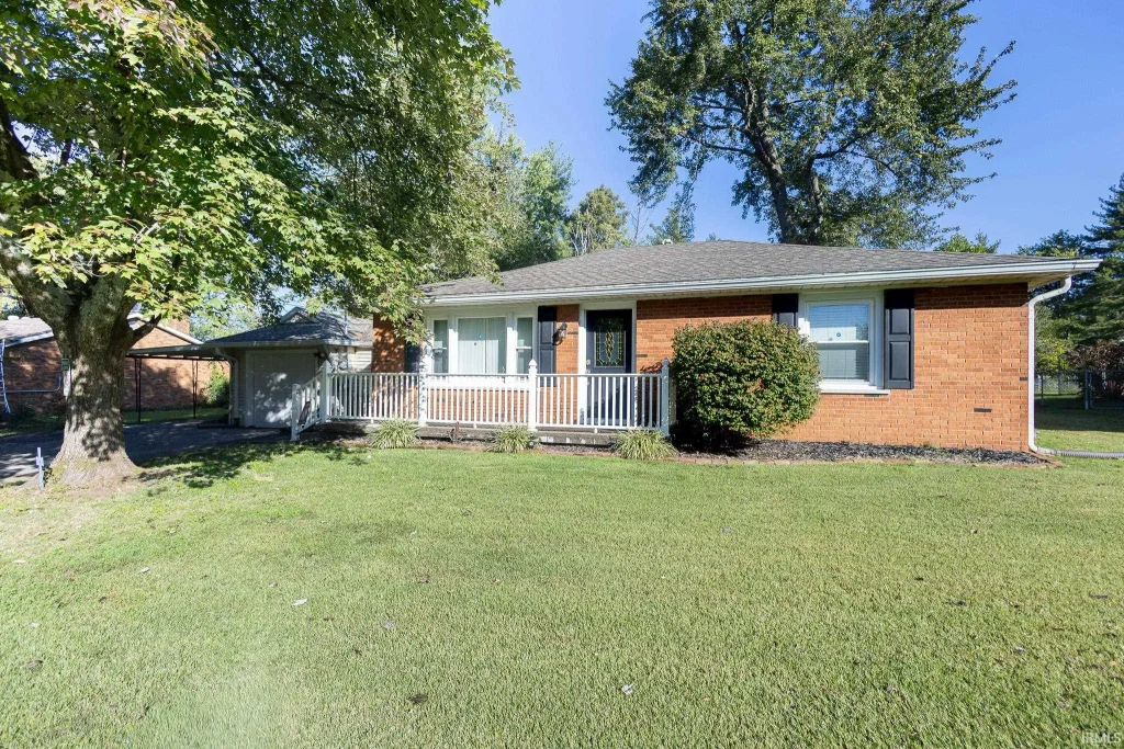 7601 Eichele Drive, Evansville