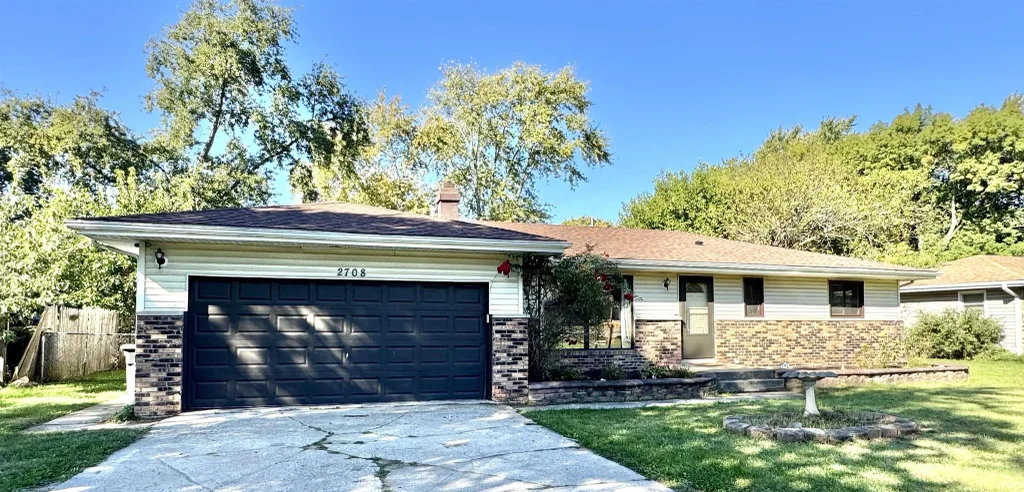 2708 Airport Road, Portage