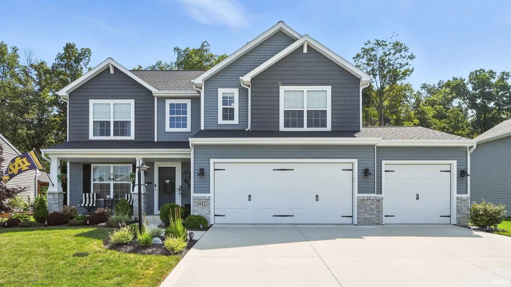 1042 Sicilian Passage, Fort Wayne