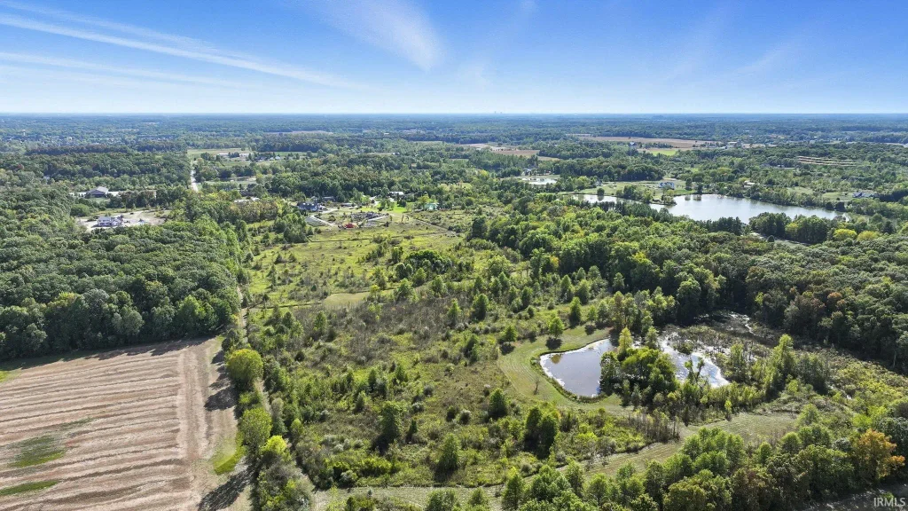 9129 Hollopeter Road, Leo