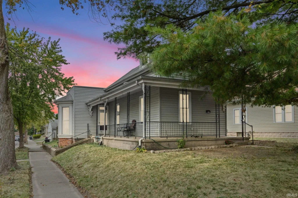1802 Thompson Street, Lafayette