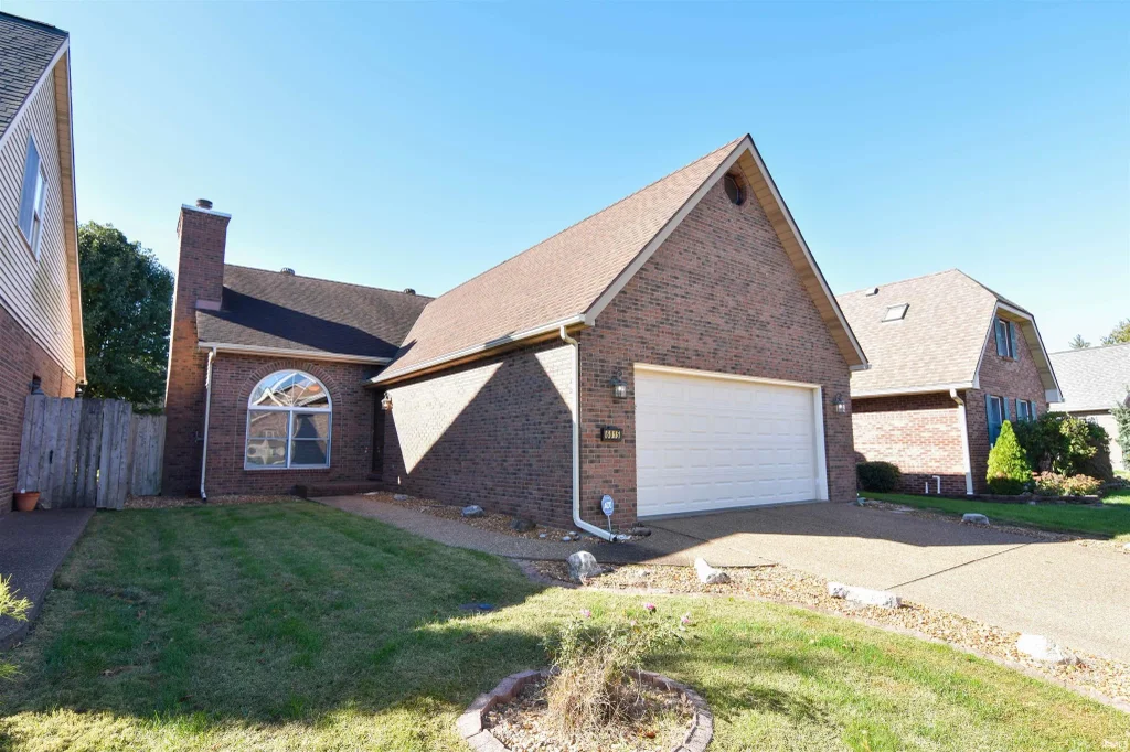 6015 E Walnut Street, Evansville