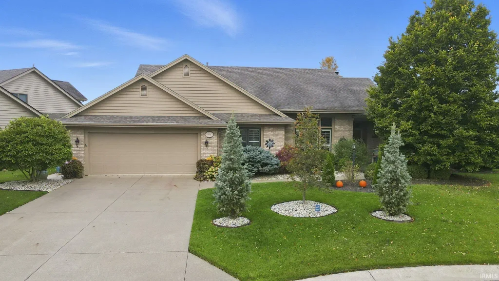1412 Shingle Oak Point, Fort Wayne
