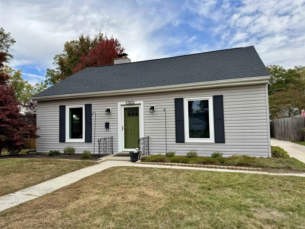 2232 Owaissa Way, Fort Wayne