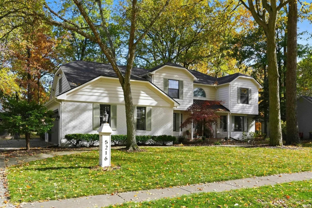 5216 Wood Manor Run, Fort Wayne