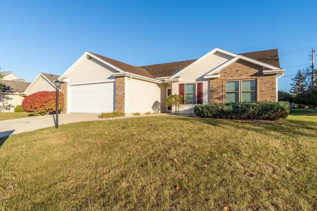 6717 Creekwood Lane, Fort Wayne