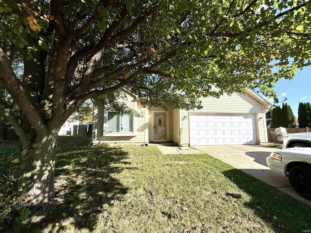 102 Elderbury Court, Mooresville